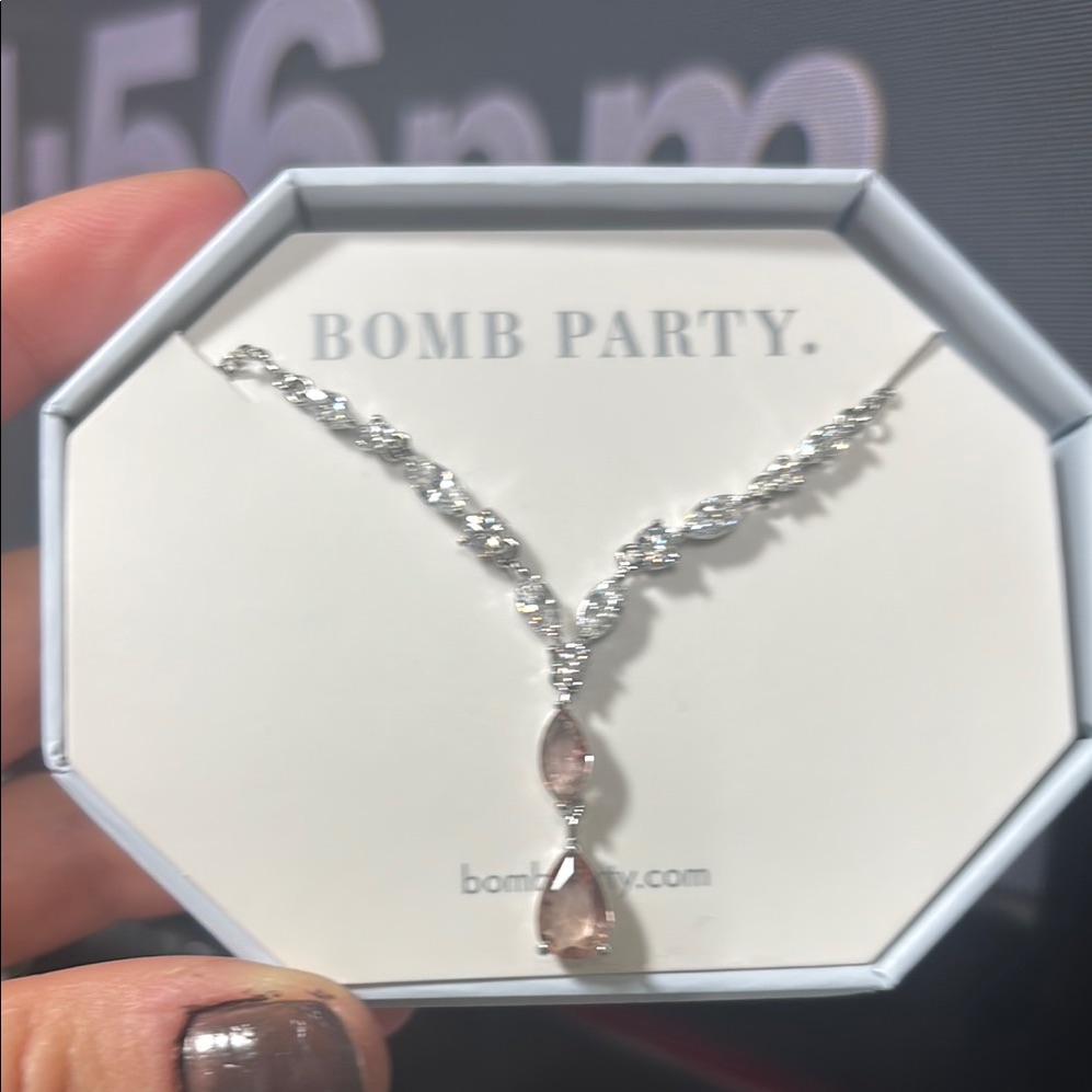 Stunning Bomb Party Nwt Silver Necklace W/Gemstones Write Me In The Stars 138